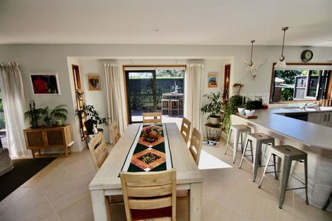 Photo of property in 16 Protea Crescent, Whitianga, 3510