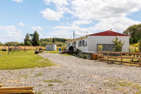 Photo of property in 18 Martin Road, Papatawa, Woodville, 4998