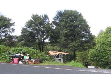 Photo of property in 194 Woodlands Park Road, Titirangi, Auckland, 0604