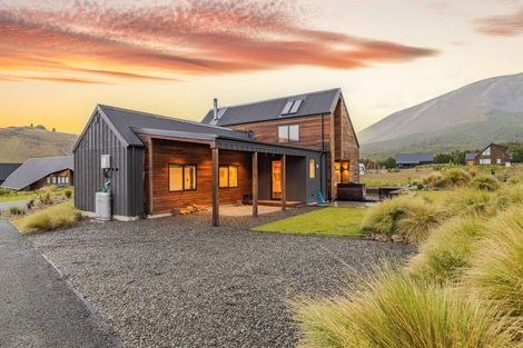 Photo of property in 50 Luge Loop, Castle Hill, 7580