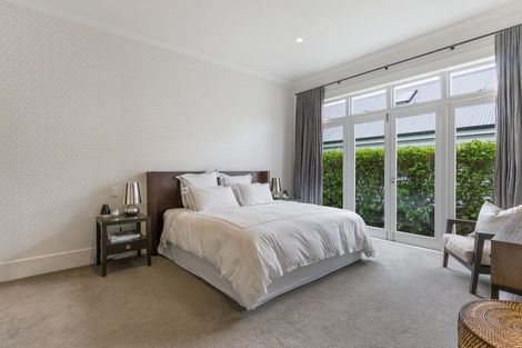 Photo of property in 21 Woodford Road, Mount Eden, Auckland, 1024