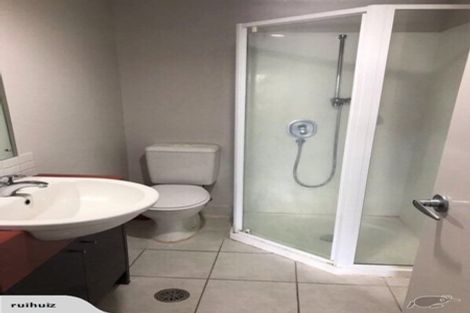 Photo of property in Harbour Green Apartments, 912/11 Union Street, Auckland Central, Auckland, 1010