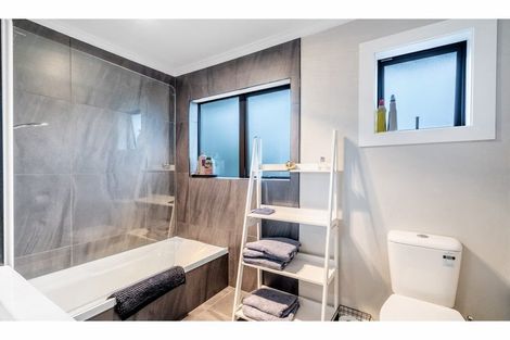 Photo of property in 129 Mcquarrie Street, Kingswell, Invercargill, 9812