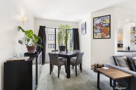 Photo of property in 566m Adelaide Road, Berhampore, Wellington, 6023