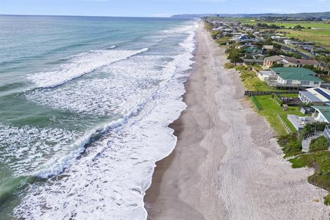 Photo of property in 196 Pukehina Parade, Pukehina, Te Puke, 3189