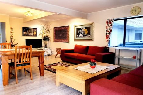 Photo of property in 3a Central Park Drive, Te Atatu South, Auckland, 0610