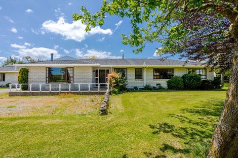 Photo of property in 292 Tamaki River Road, Dannevirke, 4972