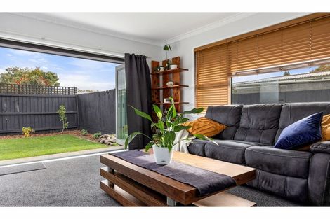 Photo of property in 2/95 Cheyenne Street, Sockburn, Christchurch, 8042