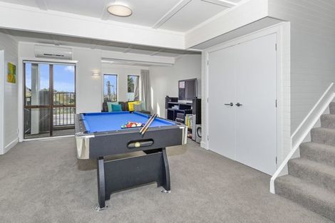 Photo of property in 73 Braemar Road, Castor Bay, Auckland, 0620