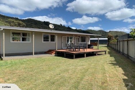 Photo of property in 8 Mission Road, Port Waikato, Tuakau, 2695