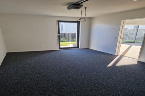 Photo of property in 15 Wheatsheaf Lane, Heathcote Valley, Christchurch, 8022