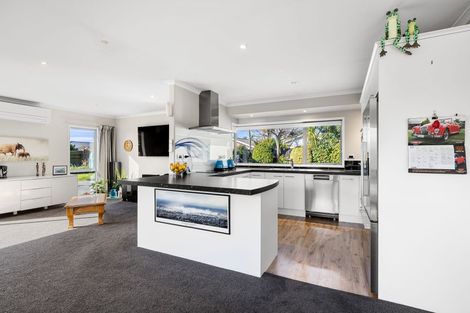 Photo of property in 320 Pages Road, Wainoni, Christchurch, 8061