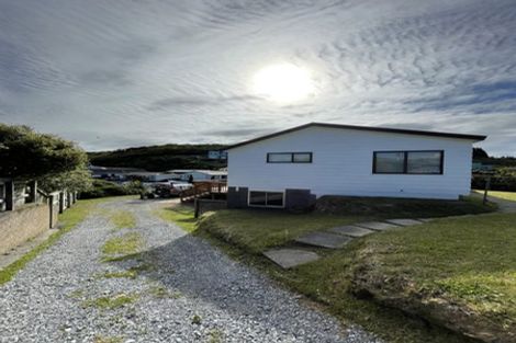 Photo of property in 16b Jasmine Grove, Maungaraki, Lower Hutt, 5010