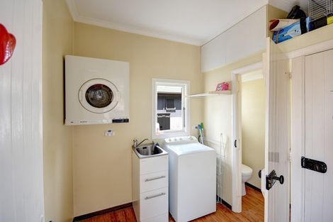 Photo of property in 19 Burns Street, Milton, 9220