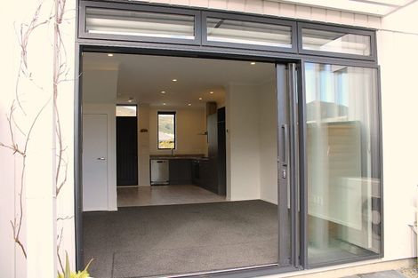 Photo of property in 16 Kauamo Close, Waiwhetu, Lower Hutt, 5010