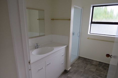 Photo of property in 8a Oxford Street, Hokowhitu, Palmerston North, 4410