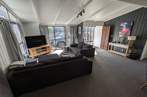 Photo of property in 75 Gillespies Road, Birchville, Upper Hutt, 5018