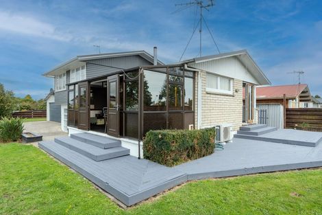 Photo of property in 65 Deanwell Avenue, Melville, Hamilton, 3206