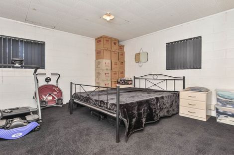 Photo of property in 236 Triangle Road, Massey, Auckland, 0614