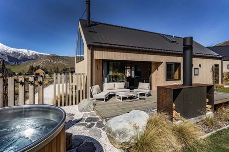 Photo of property in 34a Luge Loop, Castle Hill, 7580