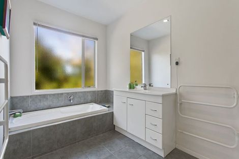 Photo of property in 59d Hillsborough Road, Hillsborough, Auckland, 1042