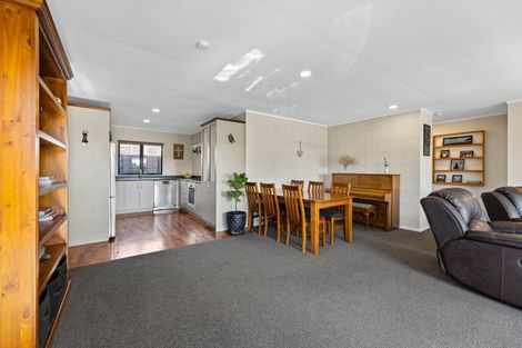 Photo of property in 4 Rogers Place, Fairview Downs, Hamilton, 3214