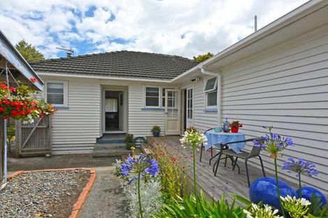Photo of property in 29 Oxford Crescent, Ebdentown, Upper Hutt, 5018