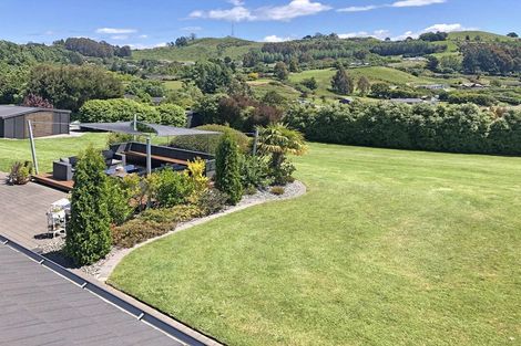 Photo of property in 71 Loch Views Road, Acacia Bay, Taupo, 3385
