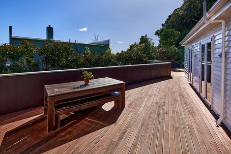 Photo of property in 15 Kowhai Street, Eastbourne, Lower Hutt, 5013