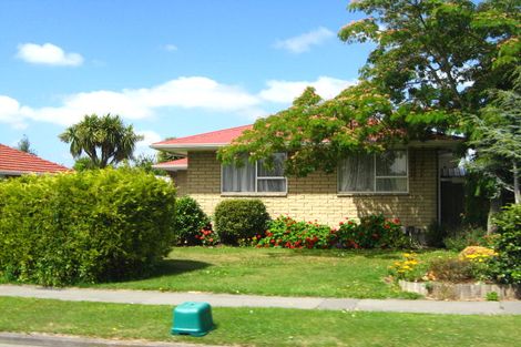 Photo of property in 32 Stanton Crescent, Hoon Hay, Christchurch, 8025