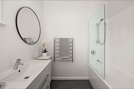 Photo of property in 47a Napier Road, Havelock North, 4130