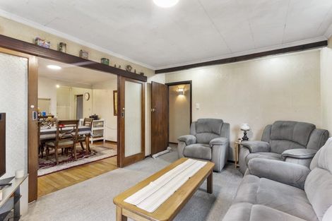 Photo of property in 33 Taikata Road, Te Atatu Peninsula, Auckland, 0610