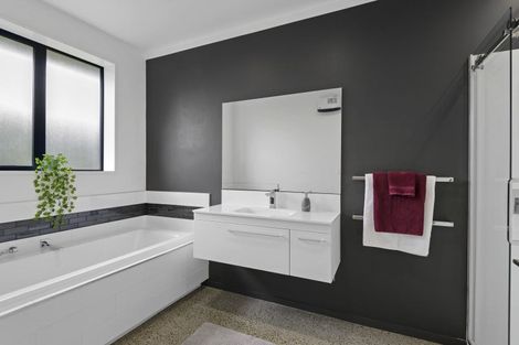 Photo of property in 7 Fairhurst Place, Rolleston, 7614