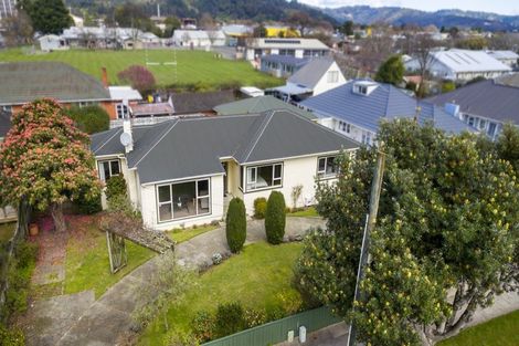 Photo of property in 32 Mcparland Street, Ebdentown, Upper Hutt, 5018