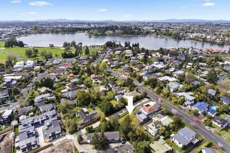 Photo of property in 30a Alison Street, Hamilton Lake, Hamilton, 3204