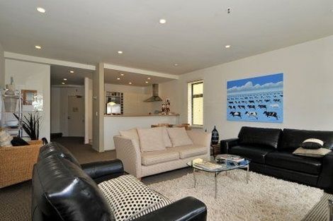 Photo of property in Terrace Garden Apartments, 14a/120 The Terrace, Wellington Central, Wellington, 6011