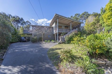 Photo of property in 203 Howard Road, Orere Point, 2585