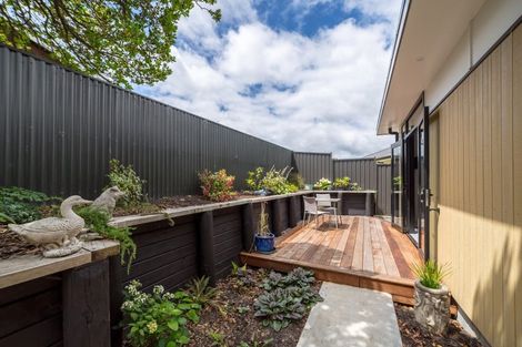 Photo of property in 31 Tarata Grove, Lansdowne, Masterton, 5810