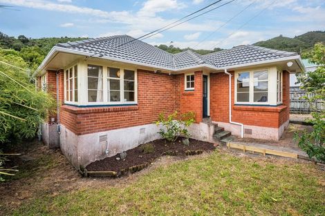 Photo of property in 31 Wilkie Crescent, Naenae, Lower Hutt, 5011