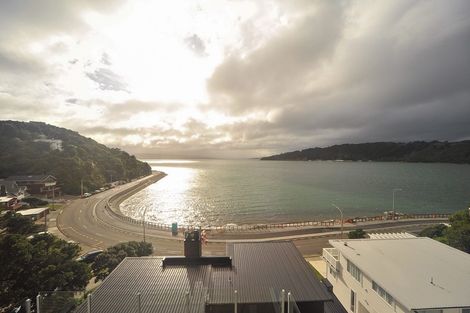 Photo of property in 218 Evans Bay Parade, Hataitai, Wellington, 6021