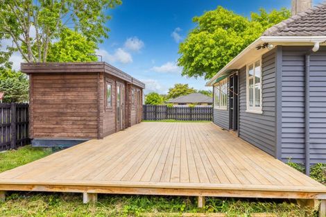 Photo of property in 1 Kenney Crescent, Fairfield, Hamilton, 3214