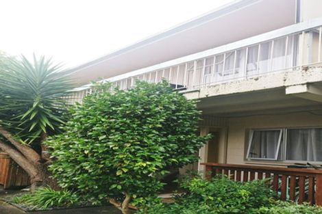 Photo of property in 2/27 Kerswill Place, Pakuranga, Auckland, 2010