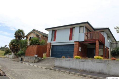 Photo of property in 13 Greenway Rise, Gulf Harbour, Whangaparaoa, 0930