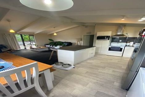 Photo of property in 2/14 Thalia Place, Totara Vale, Auckland, 0629