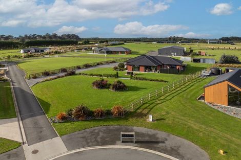 Photo of property in 24 Chatham Rise, Seaward Bush, Invercargill, 9812