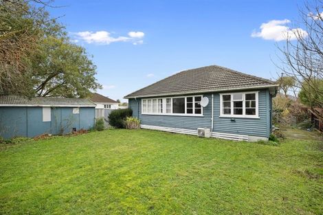 Photo of property in 1/13 Pitcairn Crescent, Bryndwr, Christchurch, 8053