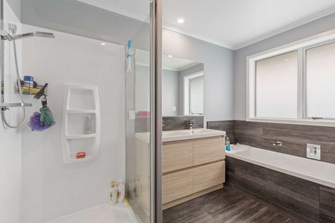 Photo of property in 6 Kuakua Close, Papamoa Beach, Papamoa, 3118