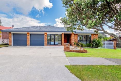 Photo of property in 14 Rhinevale Close, Henderson, Auckland, 0612