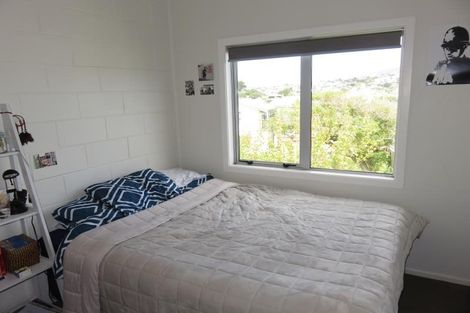 Photo of property in 4/18 Lambley Road, Titahi Bay, Porirua, 5022