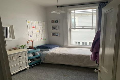 Photo of property in 48-50 Porritt Avenue, Mount Victoria, Wellington, 6011